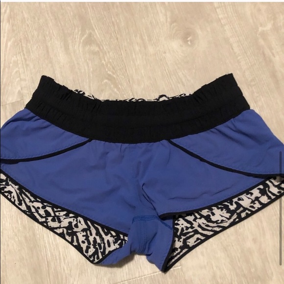 Lululemon reversible shorts - Picture 4 of 5